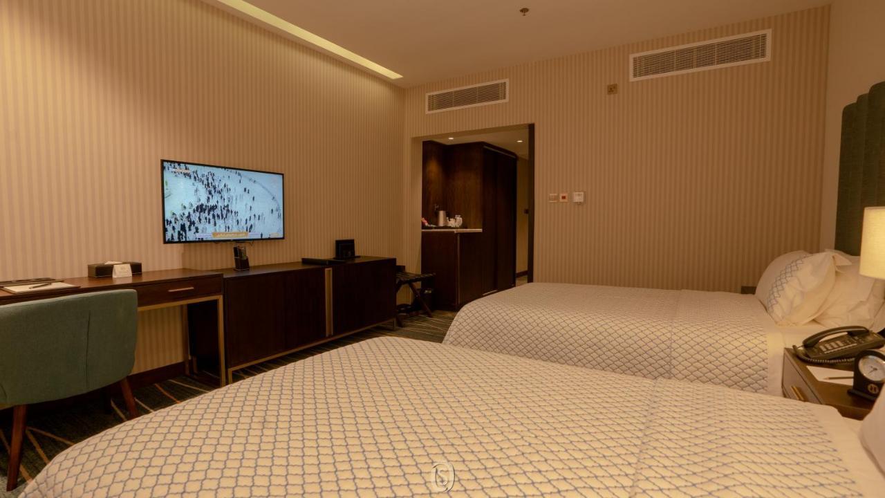 Hotel Iris Boutique 4*